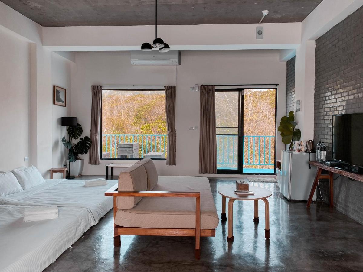 Lugo Hotel Manzhou Екстериор снимка