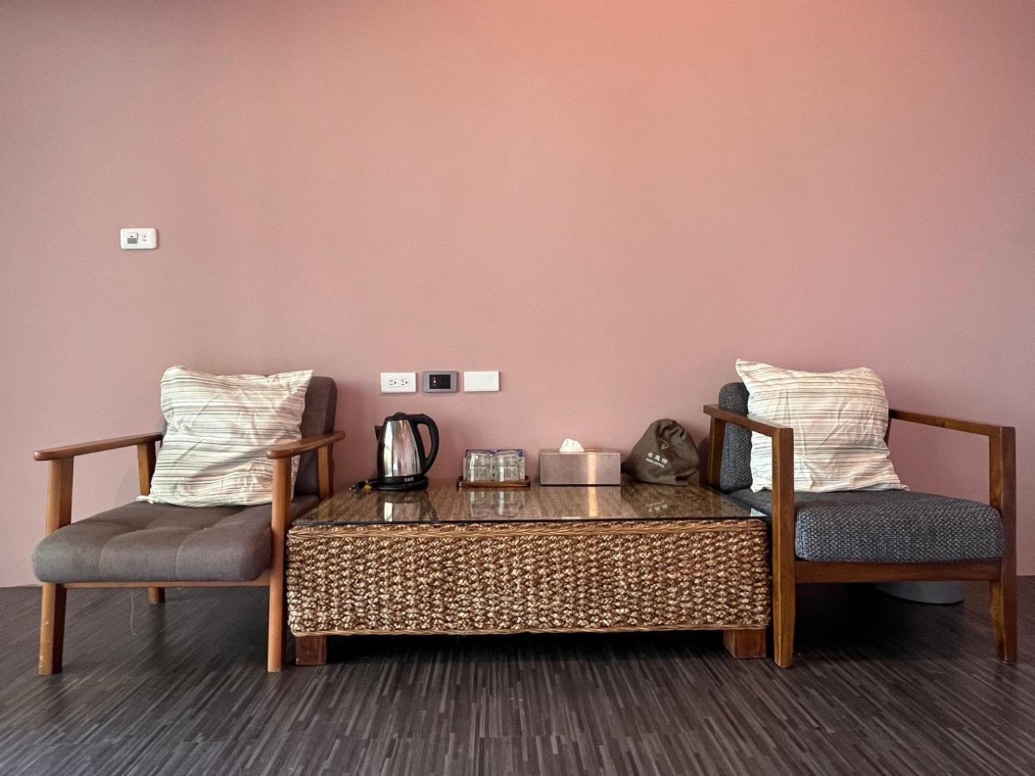 Lugo Hotel Manzhou Екстериор снимка